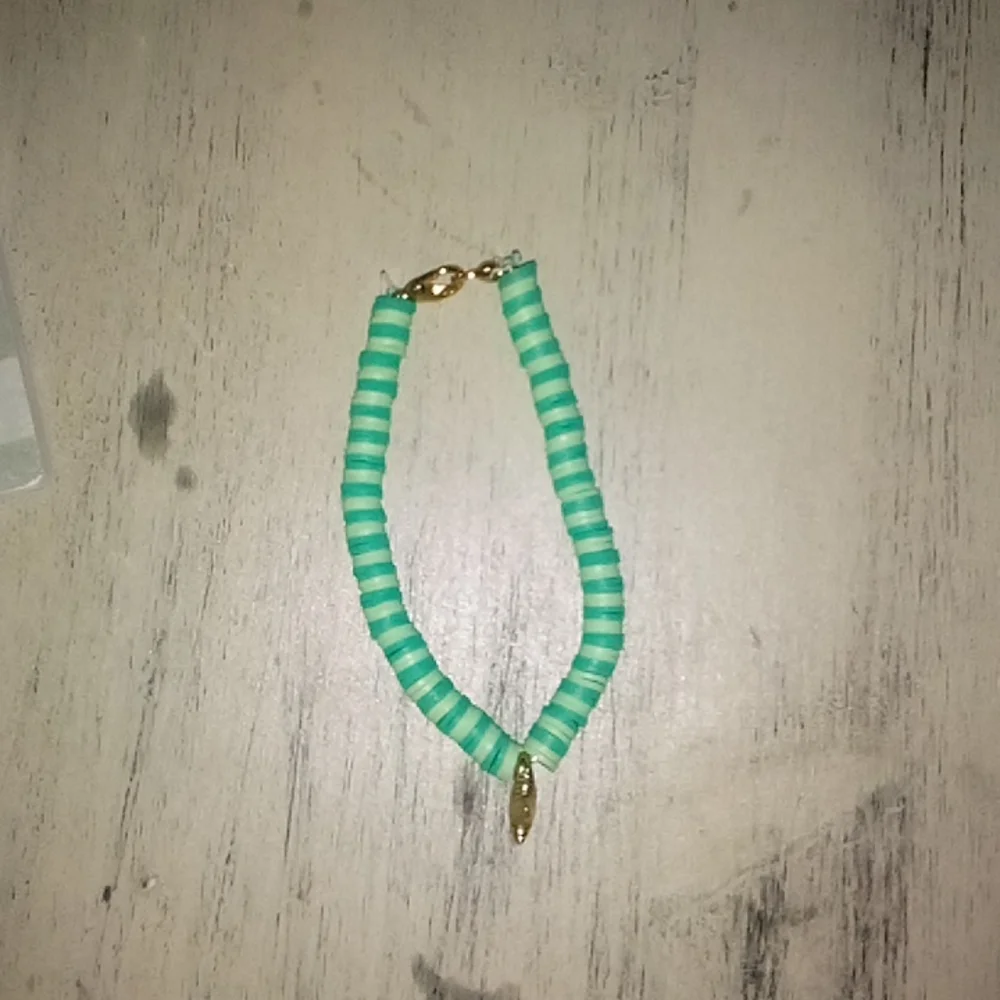 Clay bead bracelet - Picture 1 of 1